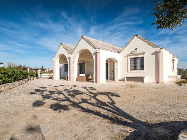 Villa Giulietta with pool for sale - Itria Valley 