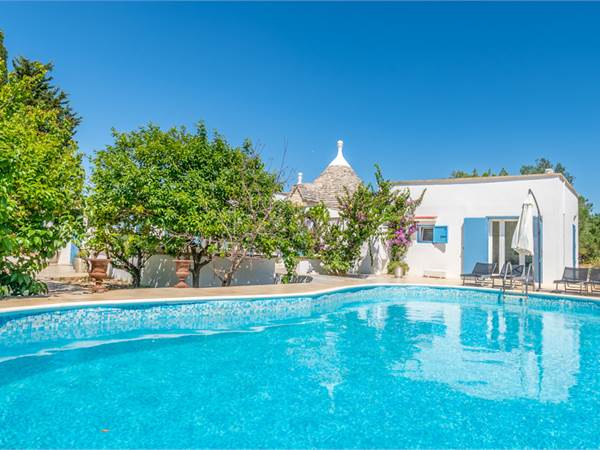 Trullo Papavero for sale in Ostuni
