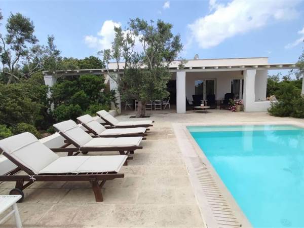 Moderna villa con vista Panoramica e piscina