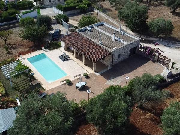 Villa with three bedrooms and pool